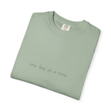 Load image into Gallery viewer, one day at a time (Minimal) Tee